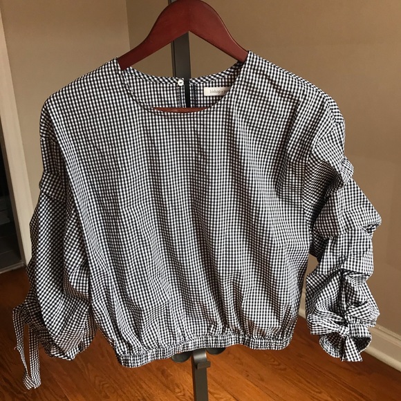 Cropped blouse with crumpled sleeves - Picture 1 of 4